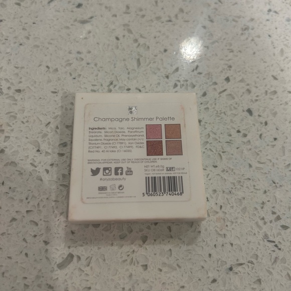 Gorgeous eyeshadow palette! - Picture 2 of 3